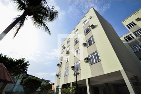 Apartamento à venda com 57m², 2 quartos e 1 vagaFachada do bloco