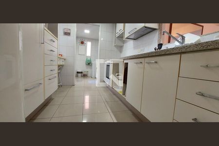 Apartamento à venda com 68m², 2 quartos e 1 vagaCozinha
