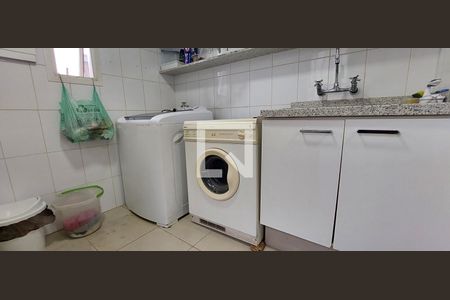 Apartamento à venda com 68m², 2 quartos e 1 vagaÁrea de Serviço