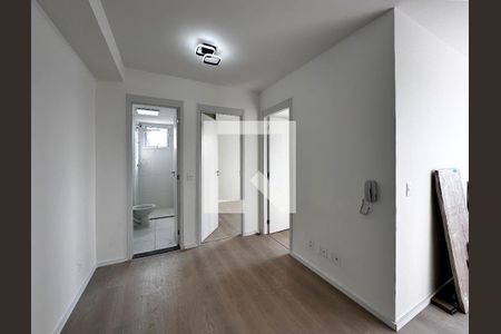 Sala de apartamento para alugar com 2 quartos, 32m² em Jardim Aeroporto, São Paulo