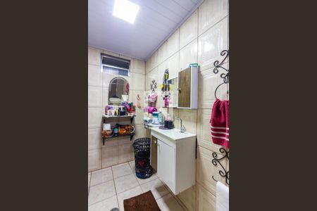 Casa à venda com 172m², 2 quartos e 2 vagas Casa à venda com 172m², 2 quartos e 2 vagasBanheiro 1