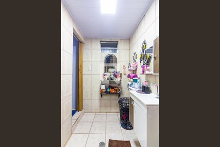 Casa à venda com 172m², 2 quartos e 2 vagas Casa à venda com 172m², 2 quartos e 2 vagasBanheiro 1