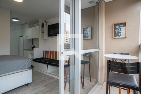 Varanda da Sala/Quarto de kitnet/studio para alugar com 1 quarto, 23m² em Consolação, São Paulo