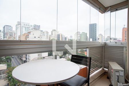 Varanda da Sala/Quarto de kitnet/studio para alugar com 1 quarto, 23m² em Consolação, São Paulo