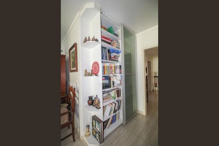 Casa à venda com 398m², 3 quartos e 8 vagas Casa à venda com 398m², 3 quartos e 8 vagasSala