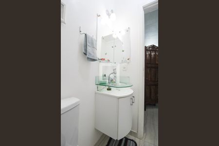 Casa à venda com 398m², 3 quartos e 8 vagas Casa à venda com 398m², 3 quartos e 8 vagasBanheiro