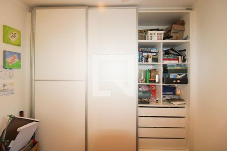 Casa à venda com 398m², 3 quartos e 8 vagas Casa à venda com 398m², 3 quartos e 8 vagasQuarto