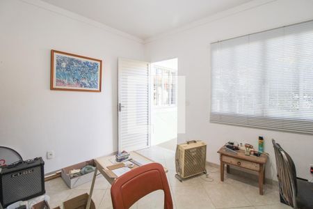 Casa à venda com 398m², 3 quartos e 8 vagas Casa à venda com 398m², 3 quartos e 8 vagasQuarto