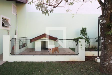 Casa à venda com 398m², 3 quartos e 8 vagas Casa à venda com 398m², 3 quartos e 8 vagasÁrea comum