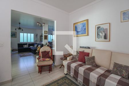 Casa à venda com 398m², 3 quartos e 8 vagas Casa à venda com 398m², 3 quartos e 8 vagasSala