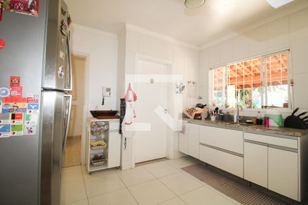 Casa à venda com 398m², 3 quartos e 8 vagas Casa à venda com 398m², 3 quartos e 8 vagasCozinha
