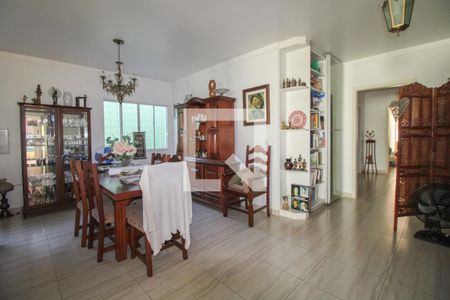 Sala de casa à venda com 3 quartos, 398m² em Parque Taquaral, Campinas