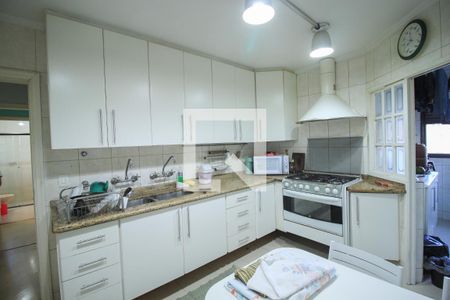 Apartamento à venda com 134m², 3 quartos e 2 vagasCozinha