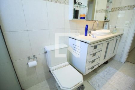 Apartamento à venda com 134m², 3 quartos e 2 vagasBanheiro