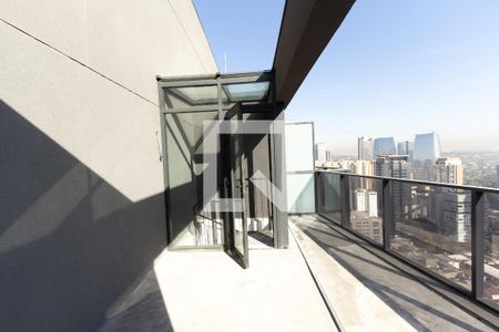 Studio à venda com 77m², 1 quarto e 1 vaga Studio à venda com 77m², 1 quarto e 1 vagaCobertura