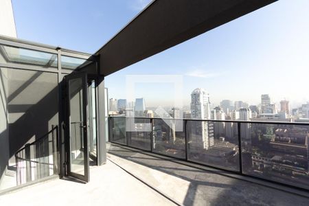 Studio à venda com 77m², 1 quarto e 1 vaga Studio à venda com 77m², 1 quarto e 1 vagaCobertura