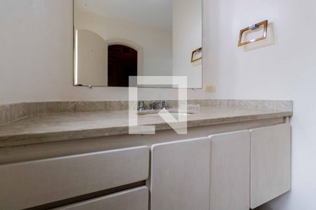 Casa para alugar com 700m², 5 quartos e 6 vagasBanheiro da Suíte 3