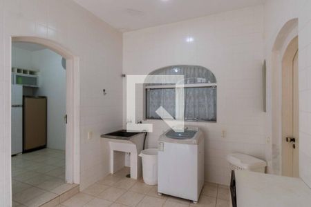 Casa para alugar com 700m², 5 quartos e 6 vagasÁrea de Serviço