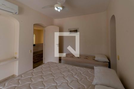 Casa para alugar com 700m², 5 quartos e 6 vagasQuarto 4 - Suíte