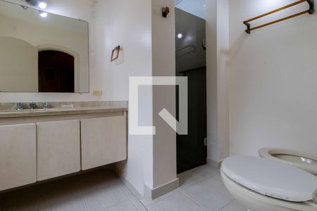 Casa para alugar com 700m², 5 quartos e 6 vagasBanheiro da Suíte 3