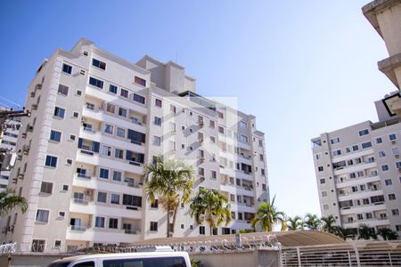 Apartamento para alugar com 50m², 2 quartos e 1 vaga Apartamento para alugar com 50m², 2 quartos e 1 vagaFachada