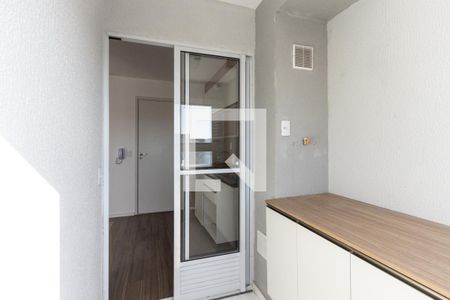Apartamento à venda com 33m², 2 quartos e sem vaga Apartamento à venda com 33m², 2 quartos e sem vagaVaranda