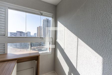 Apartamento à venda com 33m², 2 quartos e sem vaga Apartamento à venda com 33m², 2 quartos e sem vagaVaranda