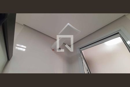 Banheiro de apartamento para alugar com 2 quartos, 55m² em Padroeira, Osasco