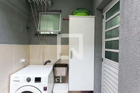 Casa de condomínio à venda com 65m², 2 quartos e 2 vagasÁrea de Serviço