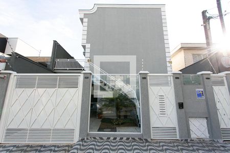 Casa de condomínio à venda com 65m², 2 quartos e 2 vagasFachada