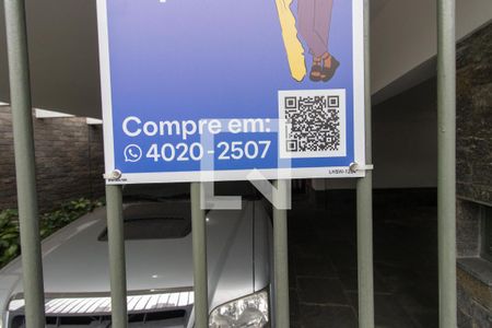 Casa à venda com 331m², 4 quartos e 4 vagasPlaca