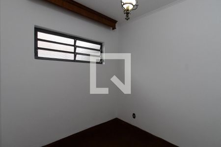 Casa à venda com 331m², 4 quartos e 4 vagasEscritório