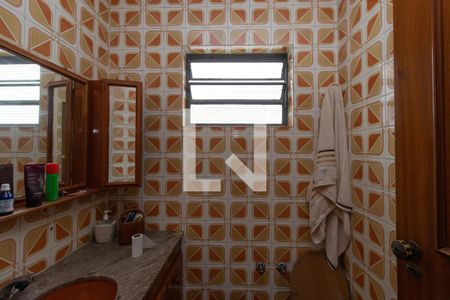 Casa à venda com 331m², 4 quartos e 4 vagasBanheiro da Suíte