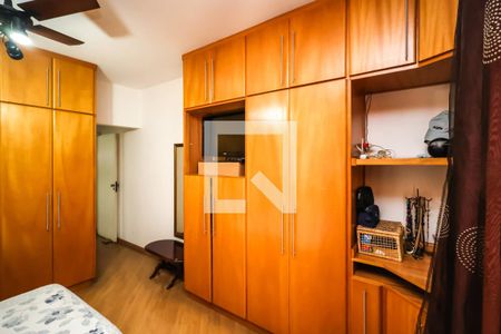 Casa à venda com 225m², 5 quartos e 2 vagasSuíte 3