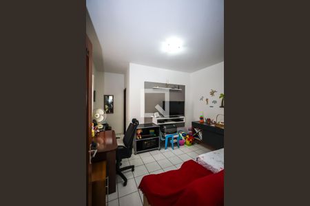 Casa à venda com 225m², 5 quartos e 2 vagasSuíte 1