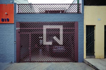 Casa à venda com 225m², 5 quartos e 2 vagasFachada