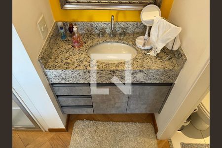 Banheiro  de apartamento para alugar com 1 quarto, 42m² em Pompeia, São Paulo