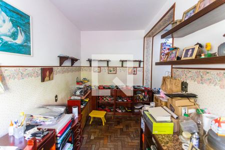 Casa à venda com 500m², 8 quartos e 4 vagas Casa à venda com 500m², 8 quartos e 4 vagasQuarto 2