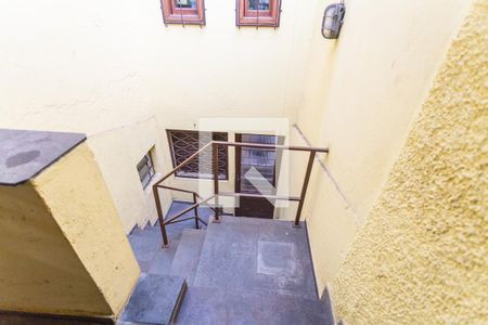 Casa à venda com 500m², 8 quartos e 4 vagas Casa à venda com 500m², 8 quartos e 4 vagasEntrada da Casa Debaixo no Jardim/Garagem