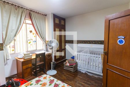 Casa à venda com 500m², 8 quartos e 4 vagas Casa à venda com 500m², 8 quartos e 4 vagasQuarto 3