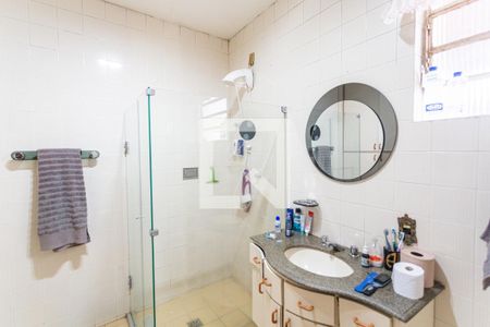 Casa à venda com 500m², 8 quartos e 4 vagas Casa à venda com 500m², 8 quartos e 4 vagasBanheiro Social 2 no 2° Andar