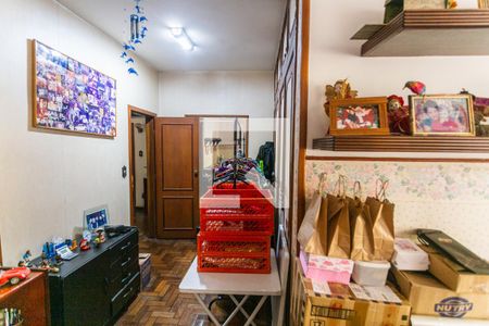 Casa à venda com 500m², 8 quartos e 4 vagas Casa à venda com 500m², 8 quartos e 4 vagasQuarto 2