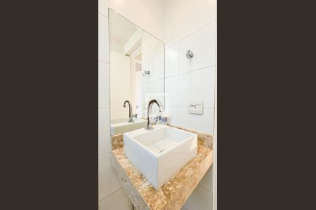 Apartamento para alugar com 49m², 2 quartos e 1 vaga Apartamento para alugar com 49m², 2 quartos e 1 vagaBanheiro