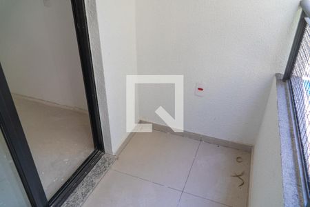 Apartamento à venda com 45m², 2 quartos e 1 vagaSacada Quarto 2