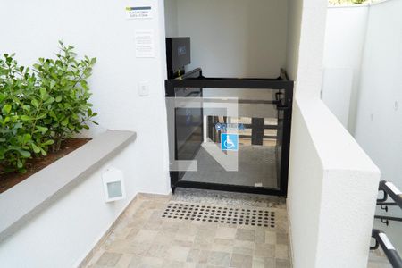 Apartamento à venda com 45m², 2 quartos e 1 vagaÁrea comum - Elevador de acessibilidade 