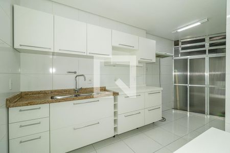 Apartamento para alugar com 194m², 3 quartos e 1 vagaCozinha