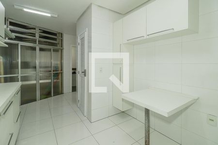 Apartamento para alugar com 194m², 3 quartos e 1 vagaCozinha