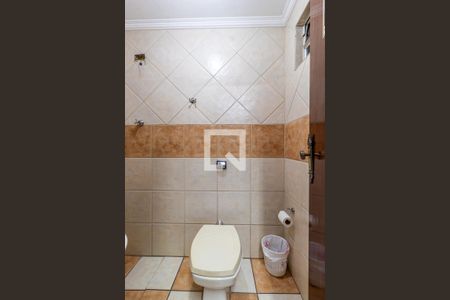 Casa à venda com 350m², 3 quartos e 4 vagasBanheiro de serviço