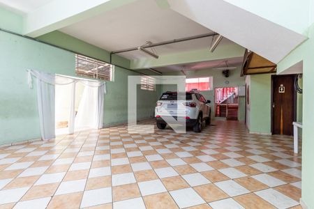 Casa à venda com 350m², 3 quartos e 4 vagasSalao