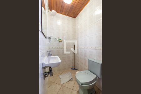 Casa à venda com 350m², 3 quartos e 4 vagasBanheiro 